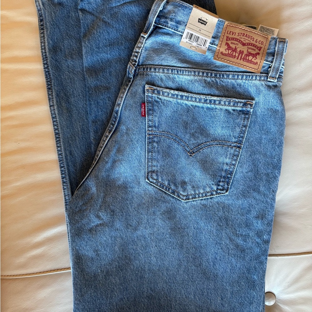 Levi's Low Pro Women’s jeans size 28